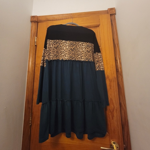 Color Block Dress - Picture 8 of 13